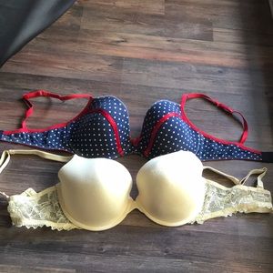 2 bras